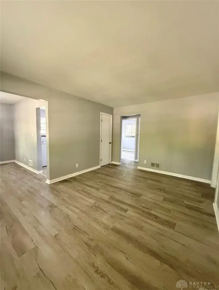 613 Gainsborough Road, Dayton, OH 45419 - #3
