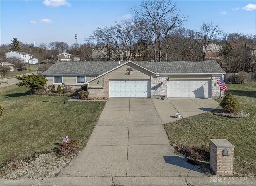 5622 Harlamert Drive, Dayton, OH 45449 - #2