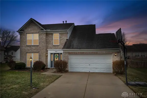 1489 Scenic River Drive, Dayton, OH 45415