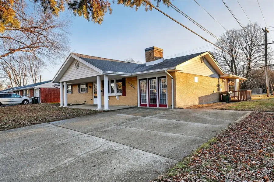 304 Applegate Road, Englewood, OH 45322 - #3