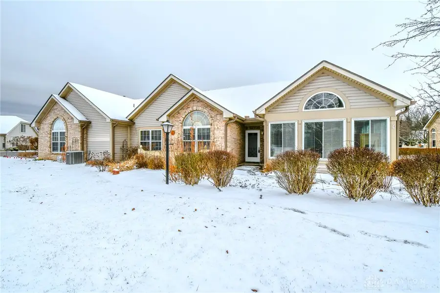 2151 Willow Run Circle, Green Meadows, OH 45323 - #2