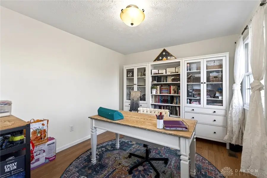 335 Willow Road, Springfield, OH 45502 - #3