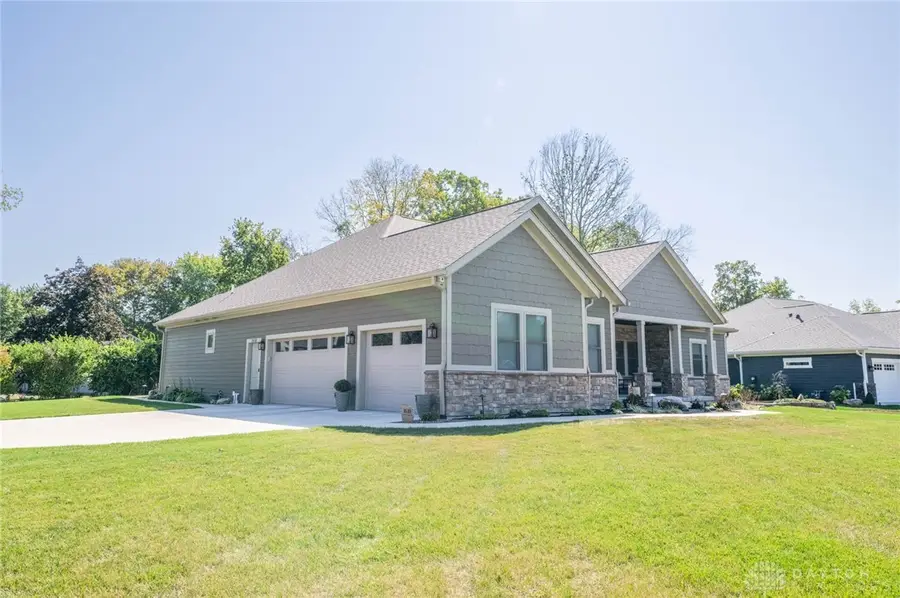 1610 Creekwood Drive, Troy, OH 45373 - #2