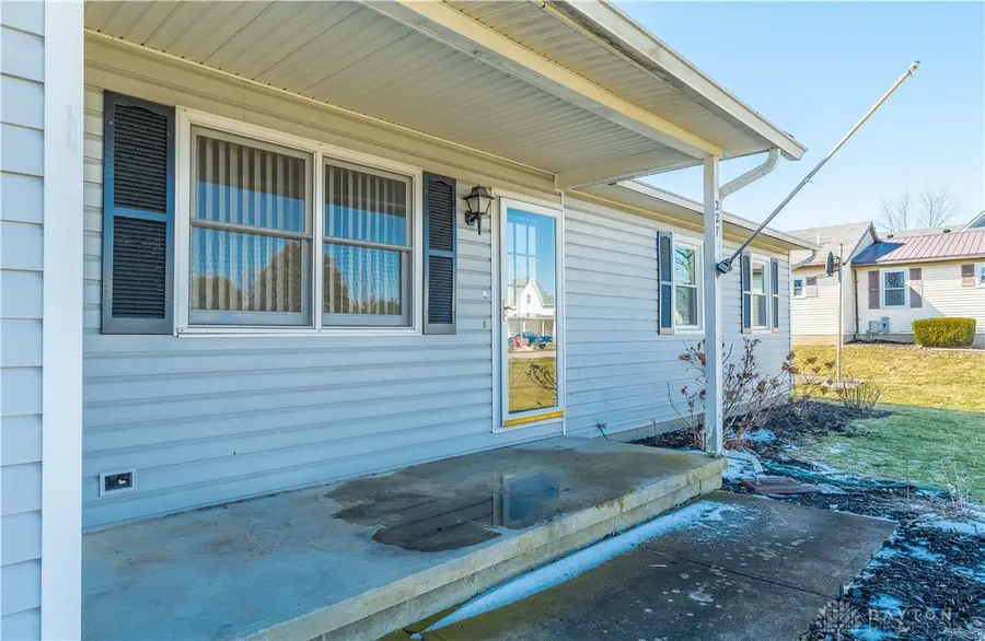 227 E Walnut Street, Saint Paris, OH 43072 - #3