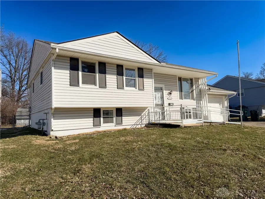 518 Hazelbrook Avenue, Springfield, OH 45506 - #2