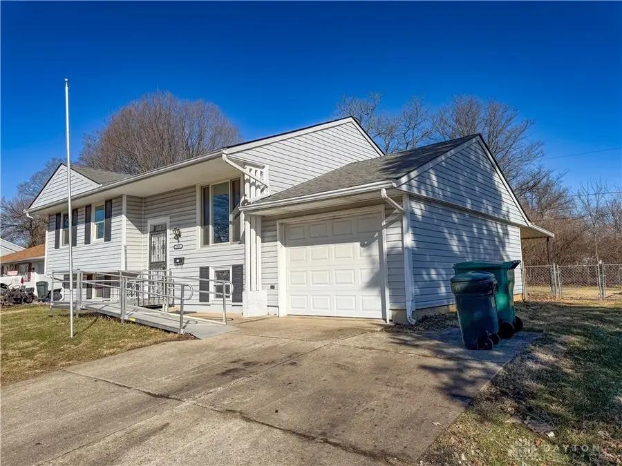 518 Hazelbrook Avenue, Springfield, OH 45506 - #3