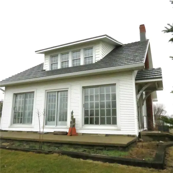 102 E Main Street, Anna, OH 45302