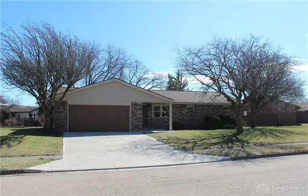 433 Edgebrook Avenue, Brookville, OH 45309