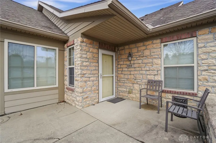 682 Sagamon Drive, Beavercreek, OH 45434 - #3