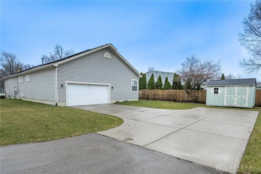 7401 Ballauer Place, Huber Heights, OH 45424 - #2