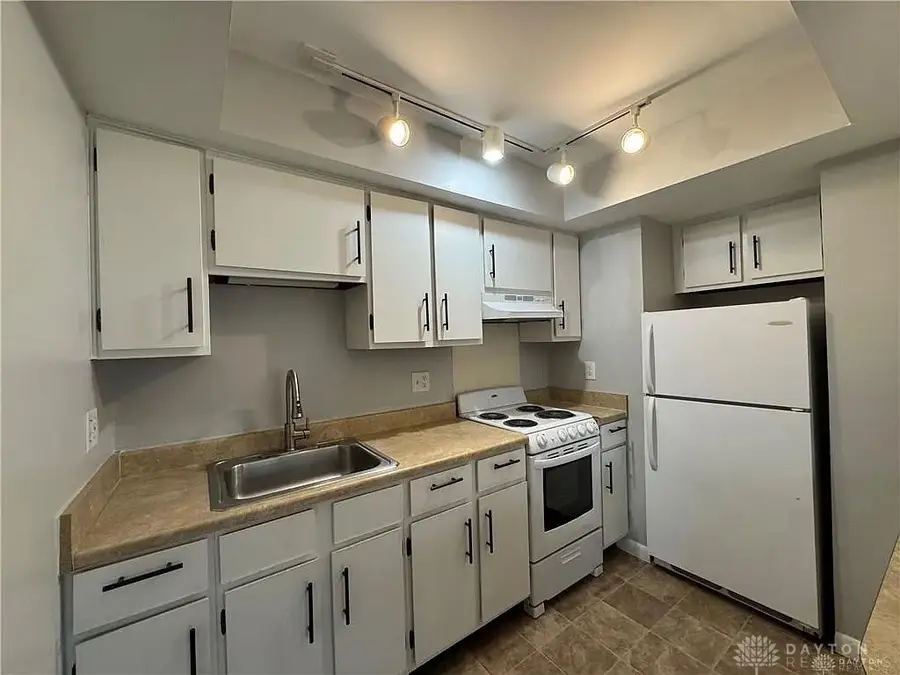 30 Poinciana Drive, Dayton, OH 45459 - #2