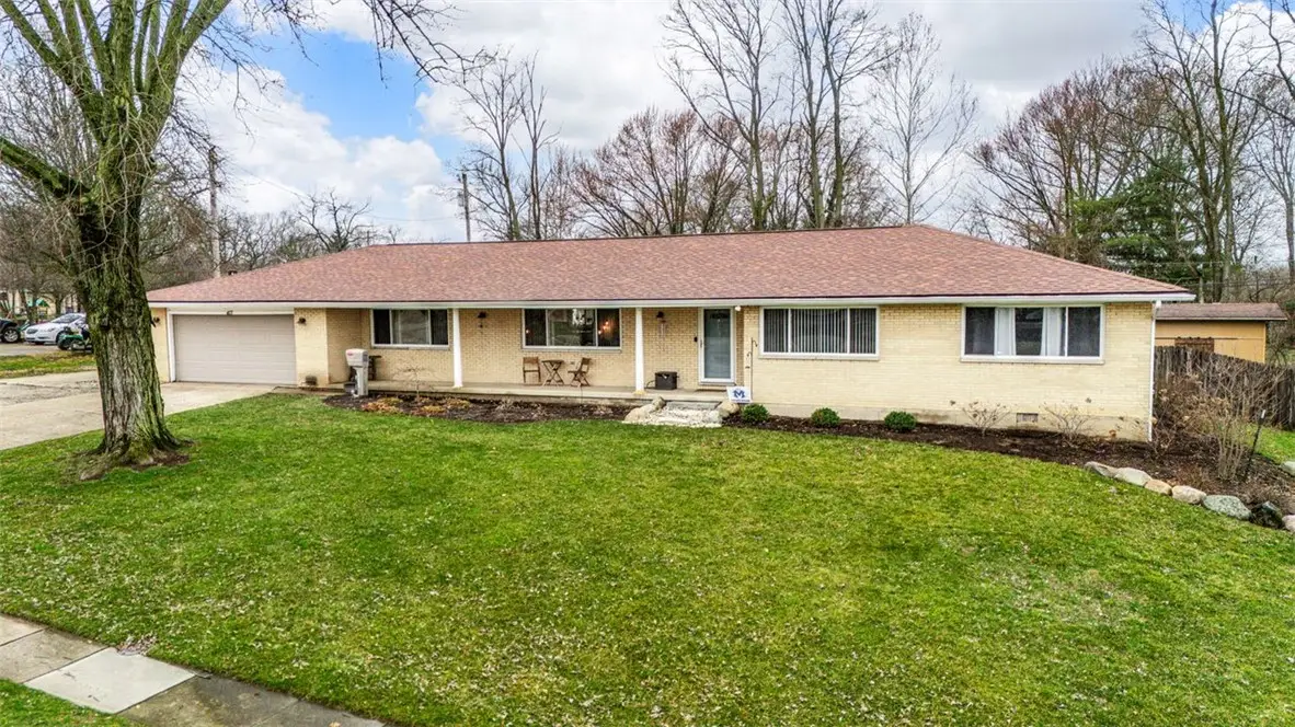 413 Lawrence Avenue, Miamisburg, OH 45342 - #1