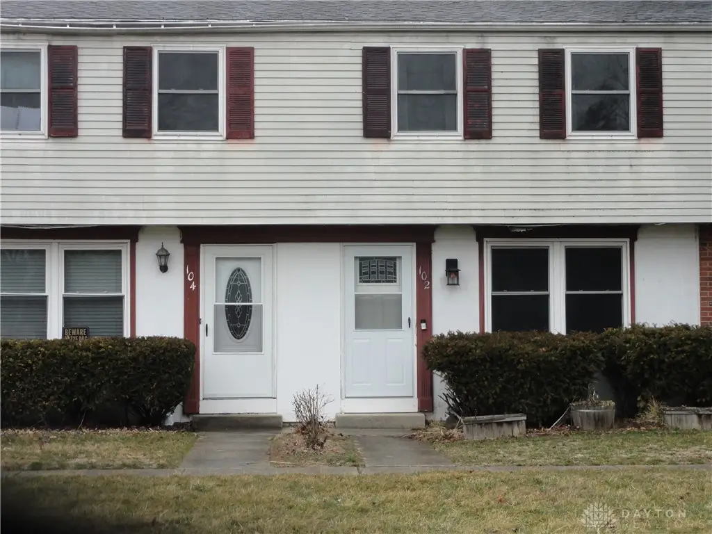 102 Concord Farm Road, Englewood, OH 45322 - #1