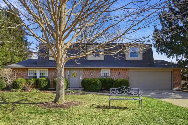 1800 Washington Creek Lane, Dayton, OH 45458