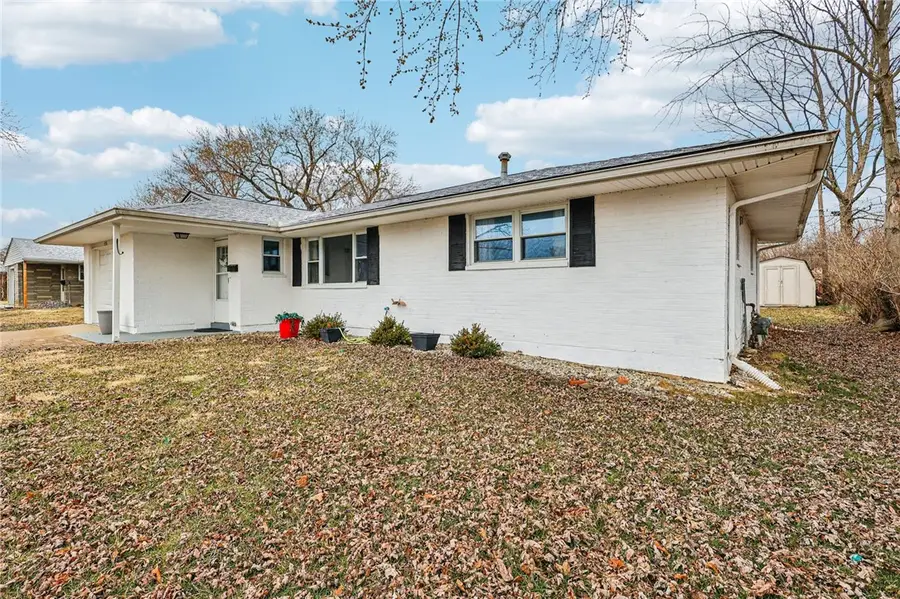 490 W Market Street, Springboro, OH 45066 - #3