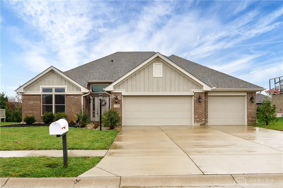 6794 Sun Ridge Way, Waynesville, OH 45068 - #1