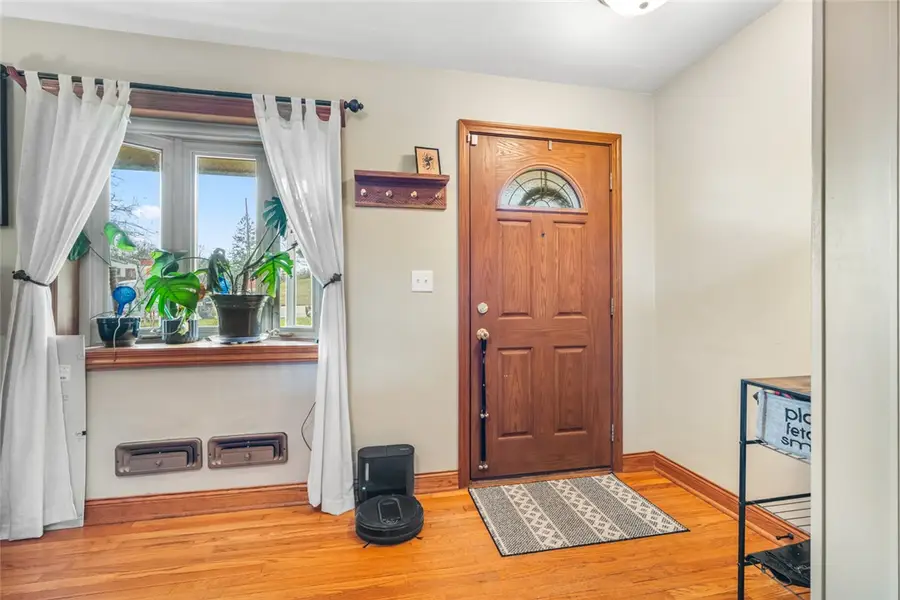 205 Sheldon Drive, Centerville, OH 45459 - #3