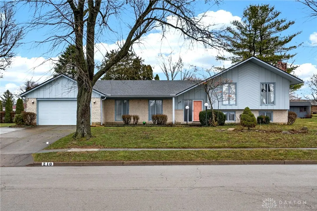 210 Chris Drive, Englewood, OH 45322 - #1