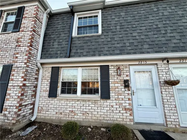 2215 Crew Circle, West Carrollton, OH 45439