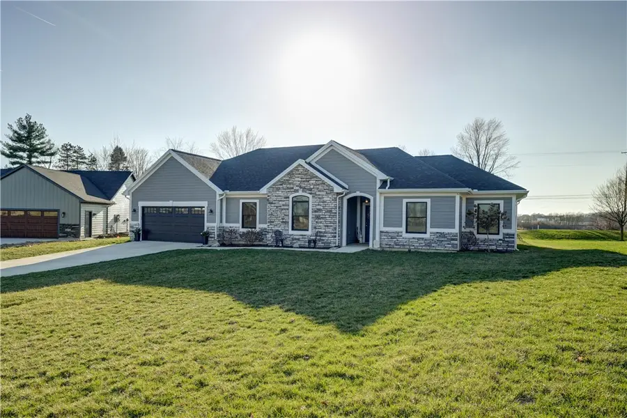 218 Westbury Drive, Greenville, OH 45331 - #2