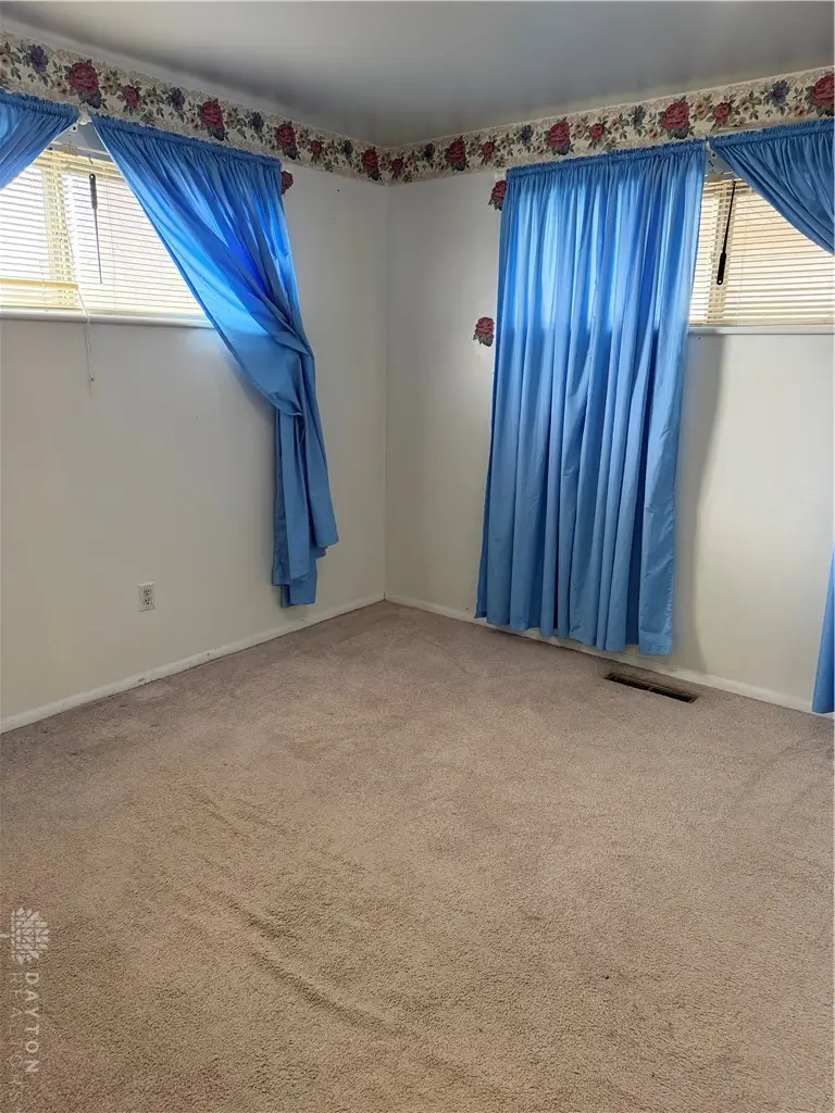 4867 Rittenhouse Drive, Huber Heights, OH 45424 - #3