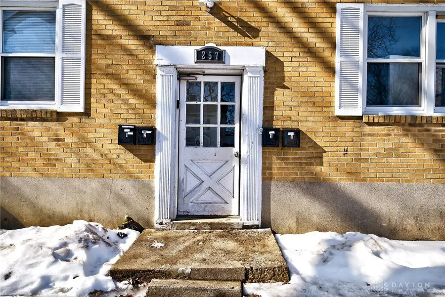 257 Valleyview Drive, Dayton, OH 45405 - #3