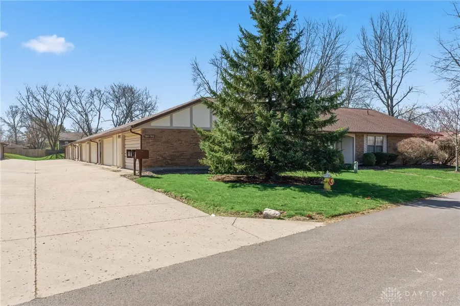 792 Pine Needles Drive, Centerville, OH 45458 - #2