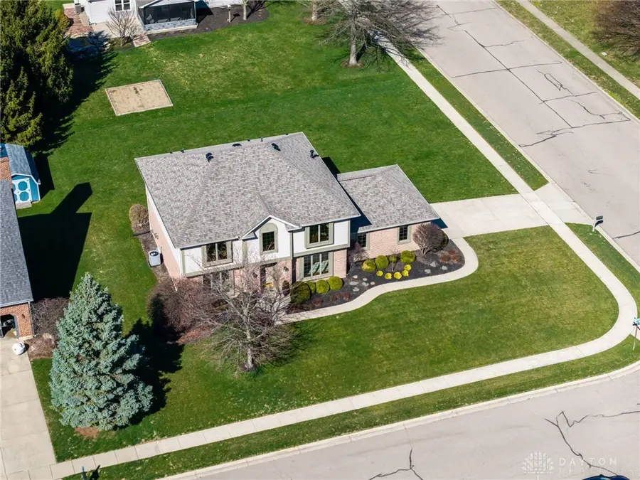 807 Claymore Court, Tipp City, OH 45371 - #2