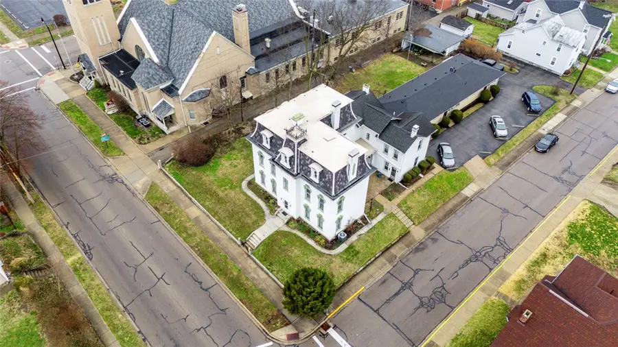 215 E Linden Avenue, Miamisburg, OH 45342 - #2