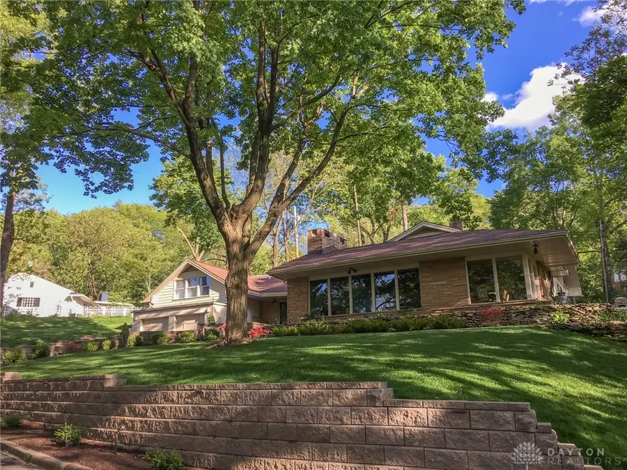 450 Ridgewood Avenue, Oakwood, OH 45409 - #3