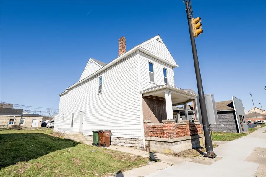 128 S Wayne Street, Piqua, OH 45356 - #2