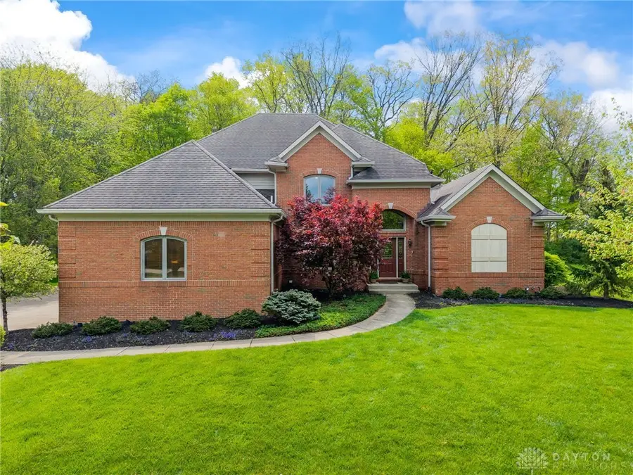 2353 Sherwood Court, Bexley, OH 45385 - #2