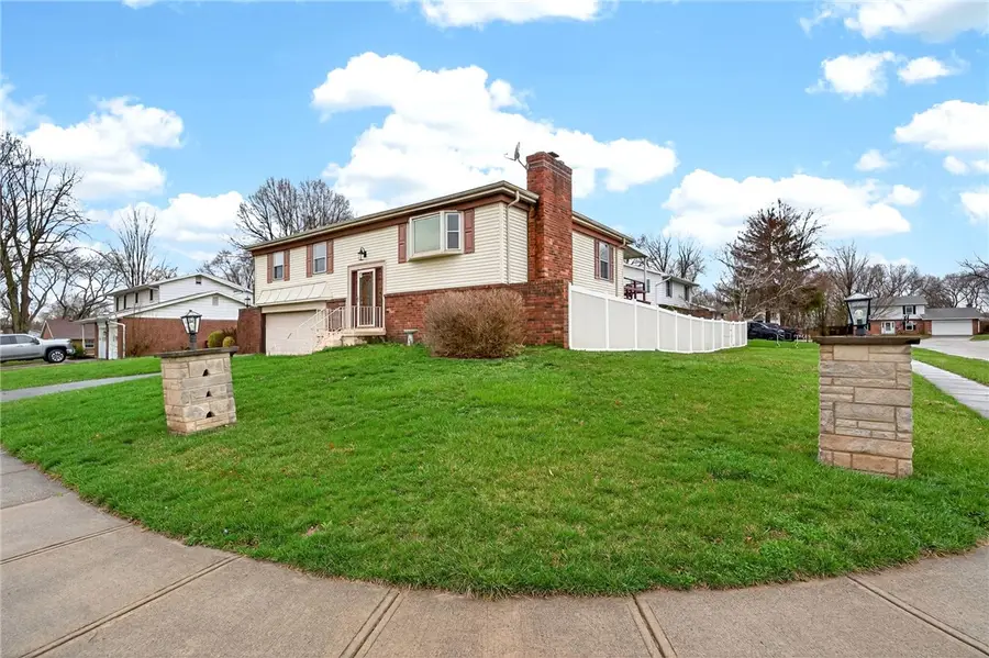 7031 Union Schoolhouse Road, Riverside, OH 45424 - #2