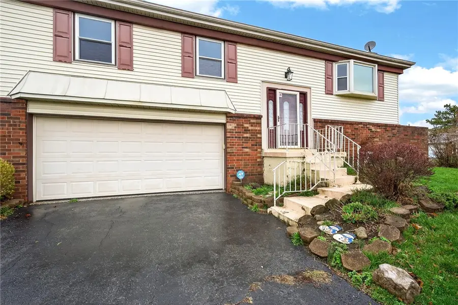 7031 Union Schoolhouse Road, Riverside, OH 45424 - #3