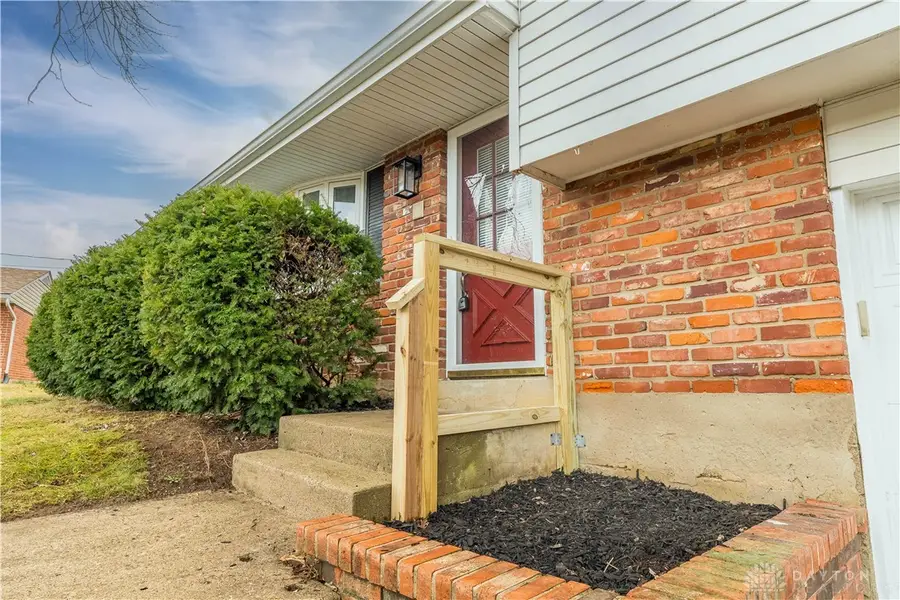 722 Little John Court, Miamisburg, OH 45342 - #3