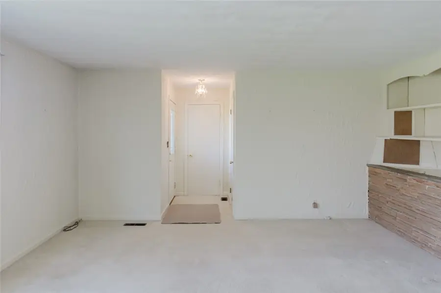 4390 Overland Trail, Kettering, OH 45429 - #3