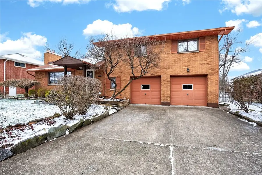 817 Lovetta Drive, Kettering, OH 45429 - #2