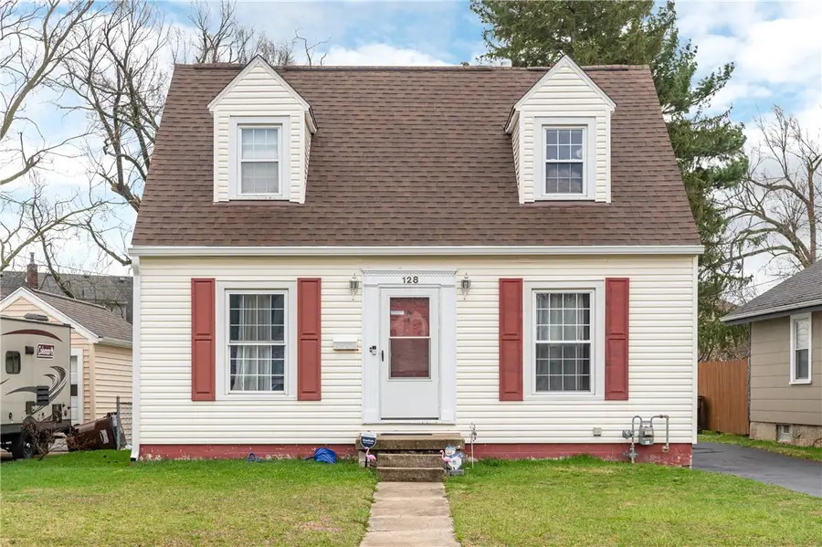 128 Holmes Drive, Fairborn, OH 45324 - #2