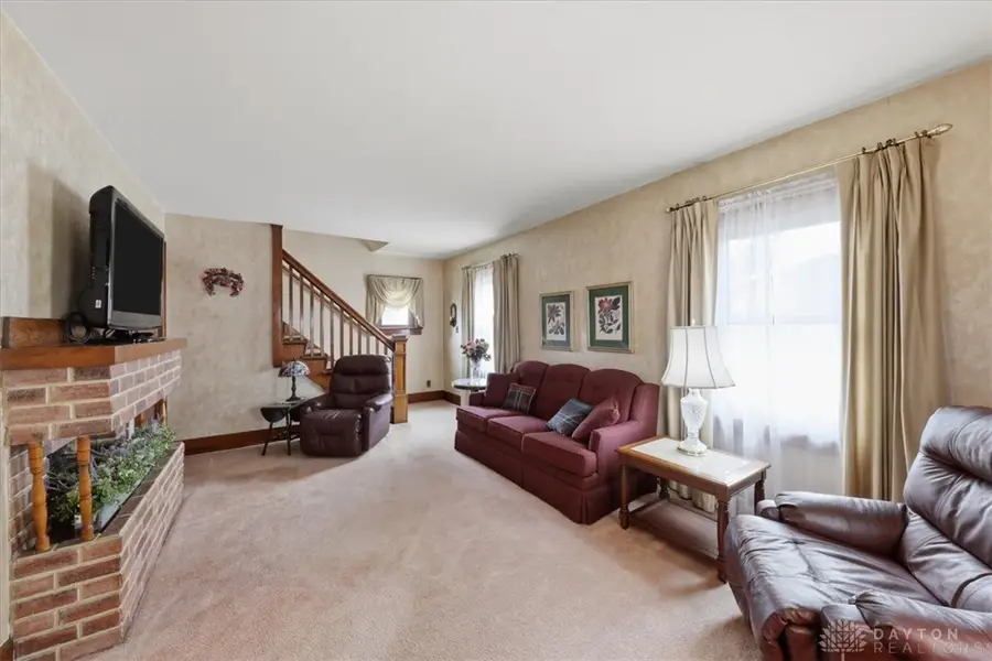 306 N Bechtle Avenue, Springfield, OH 45504 - #3