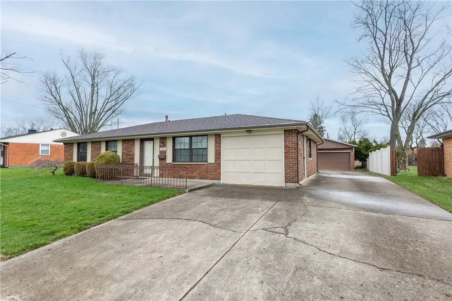 7201 Belle Plain Drive, Huber Heights, OH 45424 - #3