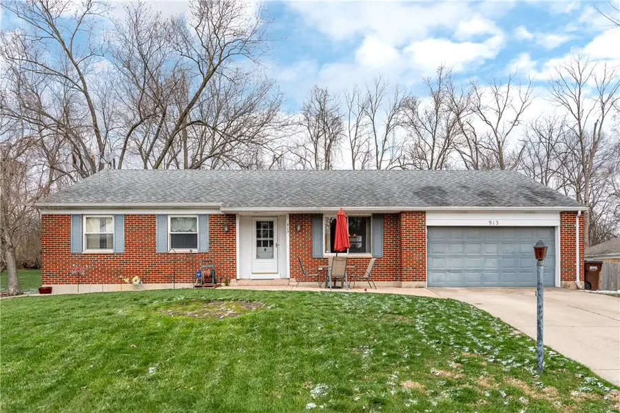 913 Debbie Court, Clayton, OH 45415 - #2