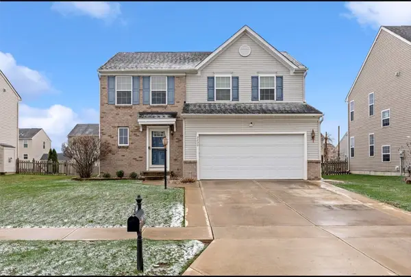 2230 Blazing Star Drive, Tipp City, OH 45371