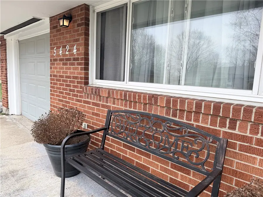 5424 Barnard Drive, Huber Heights, OH 45424 - #3