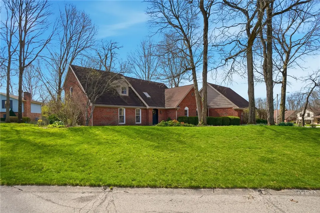2734 Cricket Woods Drive, Butler, OH 45414 - #1
