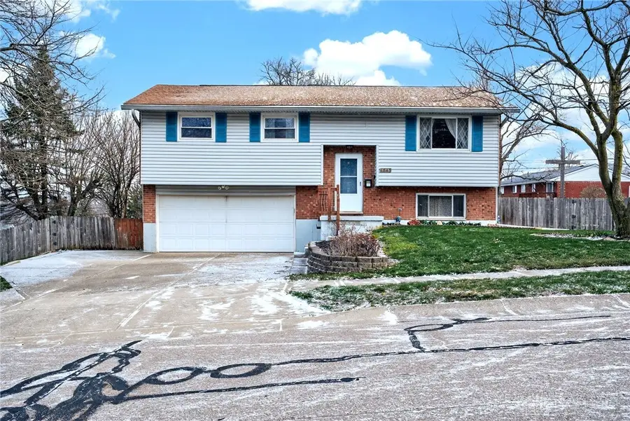 1845 S Bayberry Drive, Miamisburg, OH 45342 - #3