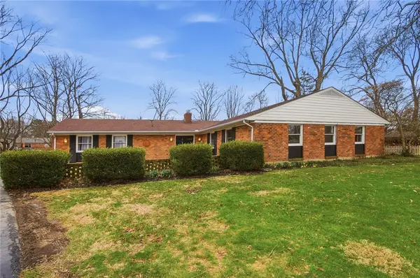 440 Walsingham Court, Centerville, OH 45429