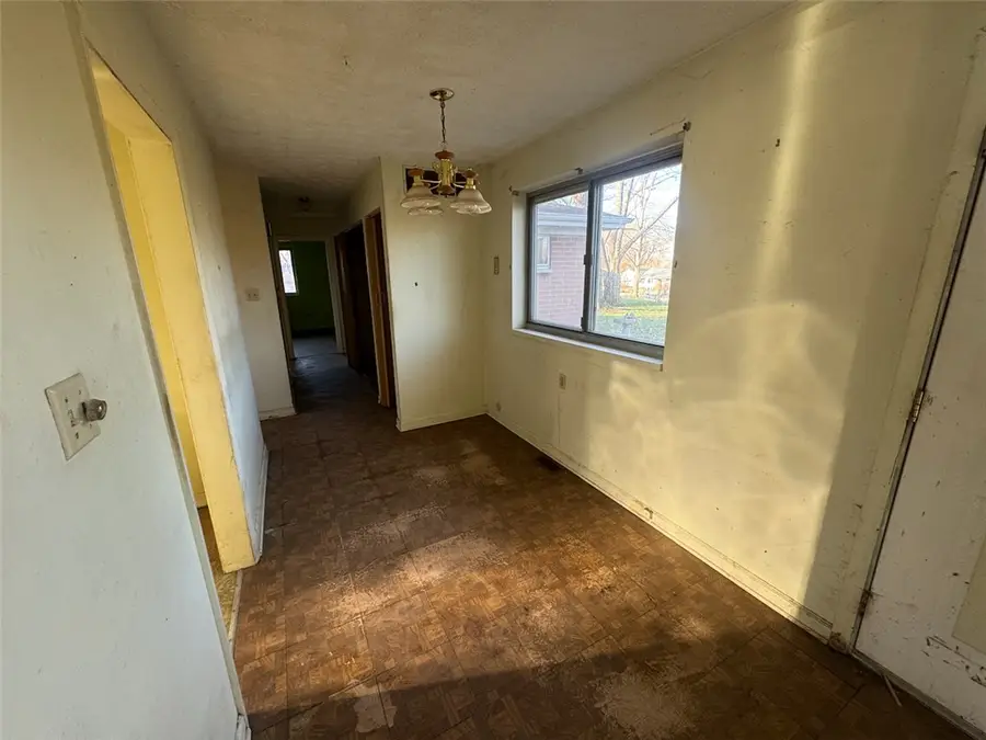 1732 Pierce Drive, Beavercreek, OH 45432 - #3