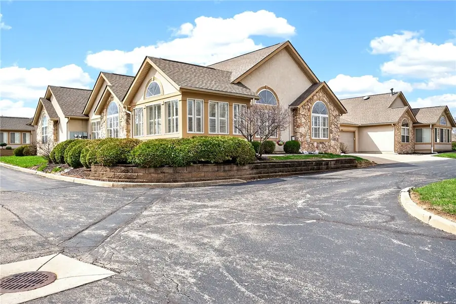 454 Beth Page Circle, Washington, OH 45458 - #3