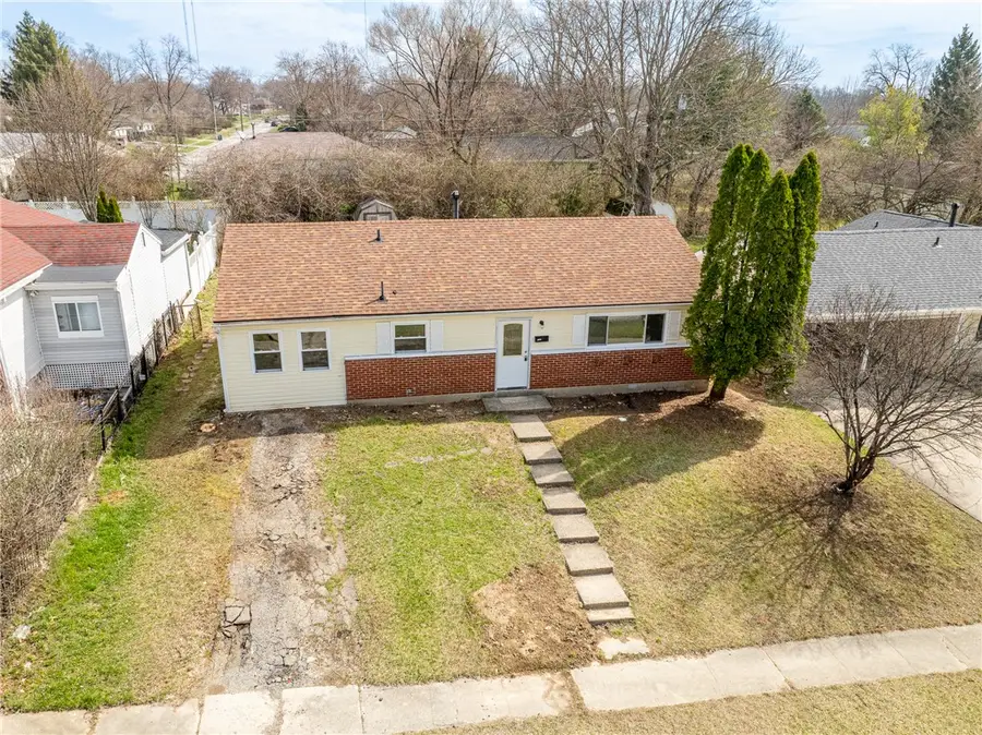 1692 Hopewell Avenue, Jefferson, OH 45417 - #2