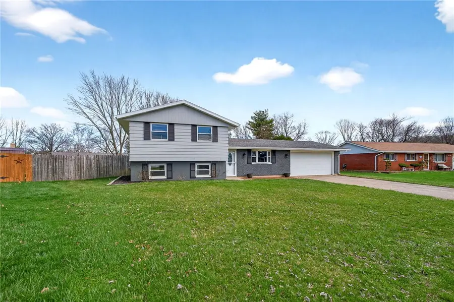 5221 Ottawa Drive, Fairborn, OH 45324 - #2